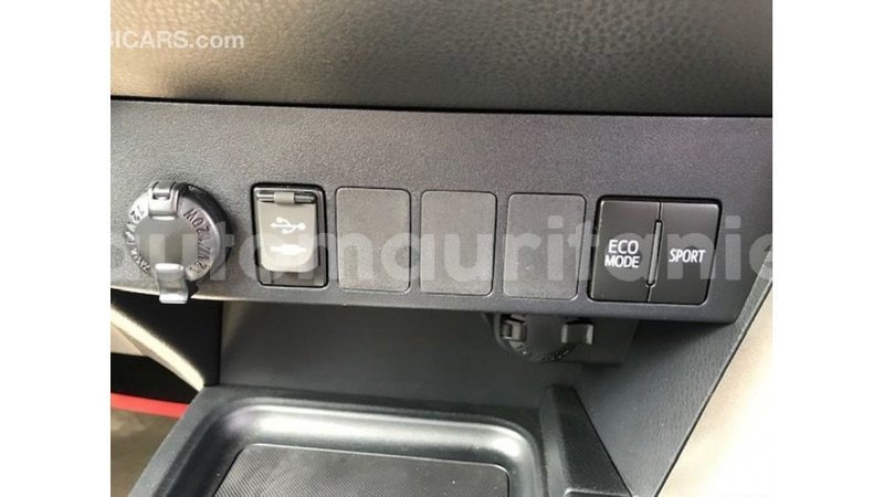 Big with watermark toyota hiace adrar import dubai 2906