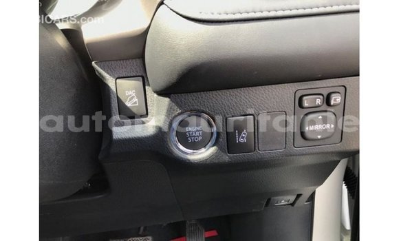 Acheter Import Utilitaire Toyota HiAce Blanc à Import - Dubai, Adrar Acheter Import Utilitaire Toyota HiAce Blanc à Import - Dubai, Adrar