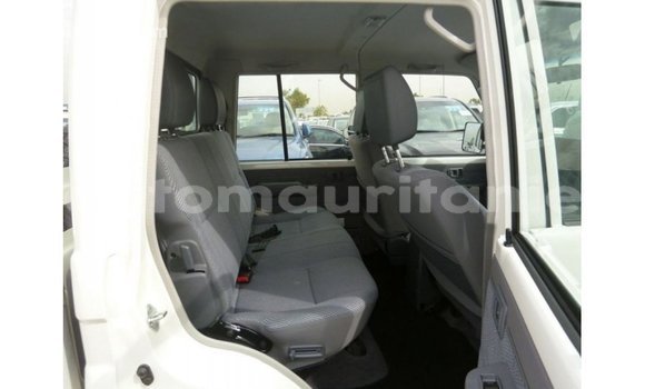 Acheter Import Voiture Toyota Land Cruiser Blanc à Import - Dubai, Adrar Acheter Import Voiture Toyota Land Cruiser Blanc à Import - Dubai, Adrar
