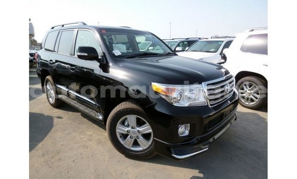 Acheter Import Voiture Toyota Land Cruiser Noir à Import - Dubai, Adrar Acheter Import Voiture Toyota Land Cruiser Noir à Import - Dubai, Adrar