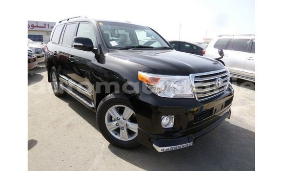 Acheter Import Voiture Toyota Land Cruiser Noir à Import - Dubai, Adrar Acheter Import Voiture Toyota Land Cruiser Noir à Import - Dubai, Adrar