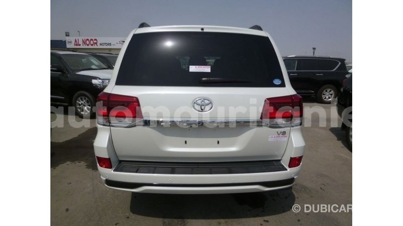 Big with watermark toyota land cruiser adrar import dubai 2920