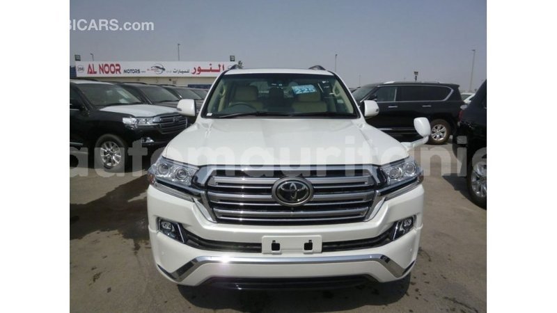 Big with watermark toyota land cruiser adrar import dubai 2920