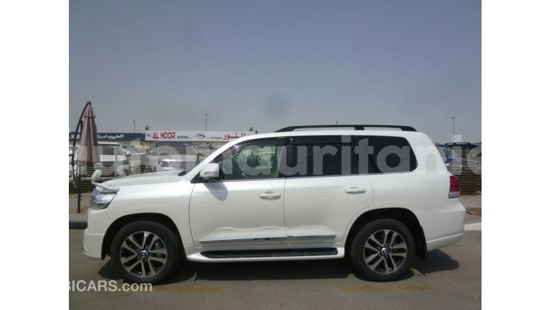 Big with watermark toyota land cruiser adrar import dubai 2920