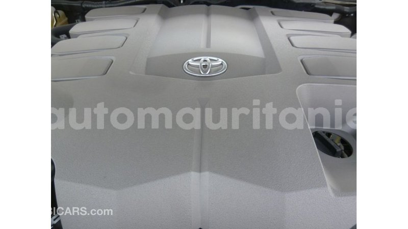 Big with watermark toyota land cruiser adrar import dubai 2920