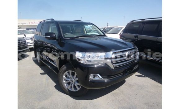 Acheter Import Voiture Toyota Land Cruiser Noir à Import - Dubai, Adrar Acheter Import Voiture Toyota Land Cruiser Noir à Import - Dubai, Adrar