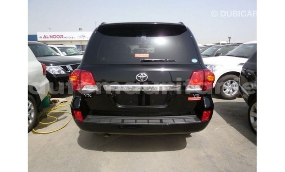 Acheter Import Voiture Toyota Land Cruiser Noir à Import - Dubai, Adrar Acheter Import Voiture Toyota Land Cruiser Noir à Import - Dubai, Adrar