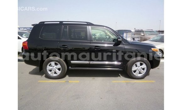 Acheter Import Voiture Toyota Land Cruiser Noir à Import - Dubai, Adrar Acheter Import Voiture Toyota Land Cruiser Noir à Import - Dubai, Adrar
