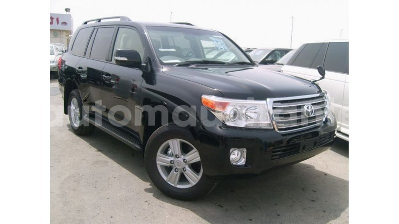Big with watermark toyota land cruiser adrar import dubai 2925