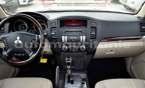 Acheter Import Voiture Mitsubishi Pajero Noir à Import - Dubai, Adrar Acheter Import Voiture Mitsubishi Pajero Noir à Import - Dubai, Adrar