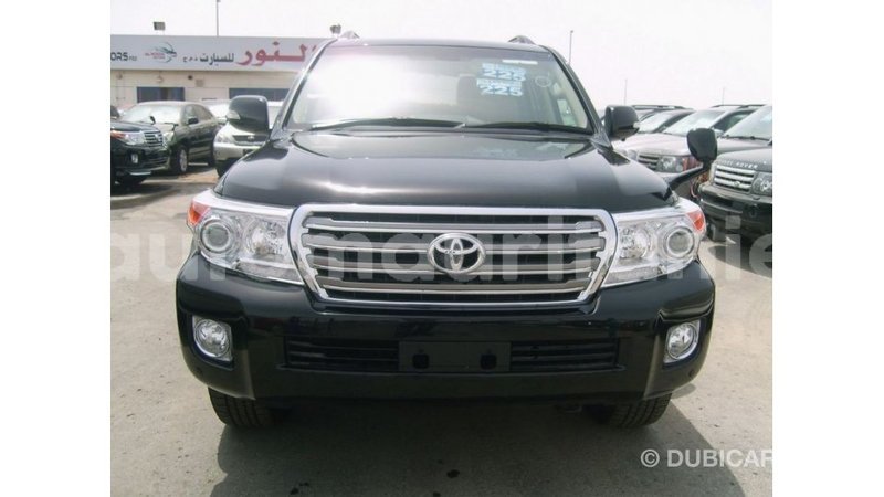 Big with watermark toyota land cruiser adrar import dubai 2925