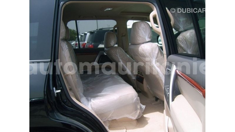 Big with watermark toyota land cruiser adrar import dubai 2925