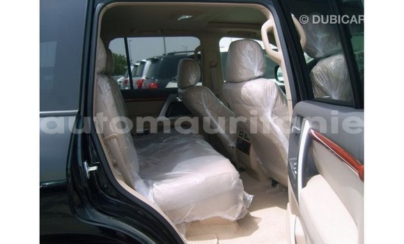 Acheter Import Voiture Toyota Land Cruiser Noir à Import - Dubai, Adrar Acheter Import Voiture Toyota Land Cruiser Noir à Import - Dubai, Adrar