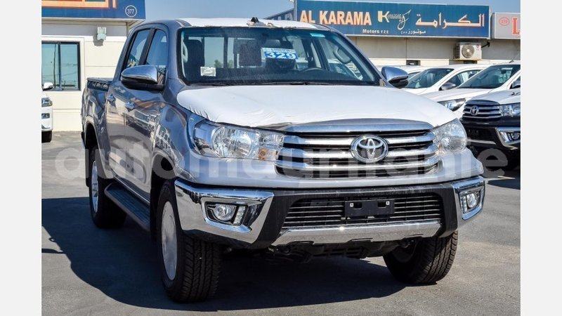 Big with watermark toyota hilux adrar import dubai 2931