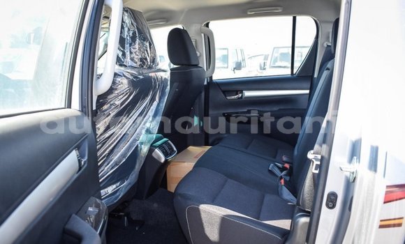 Acheter Import Voiture Toyota Hilux Autre à Import - Dubai, Adrar Acheter Import Voiture Toyota Hilux Autre à Import - Dubai, Adrar