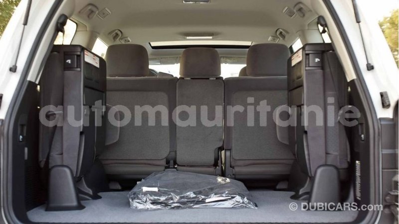 Big with watermark toyota land cruiser adrar import dubai 2935