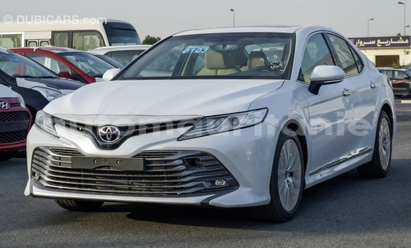 Buy Import Toyota Camry White Car in Import - Dubai in Adrar Buy Import Toyota Camry White Car in Import - Dubai in Adrar