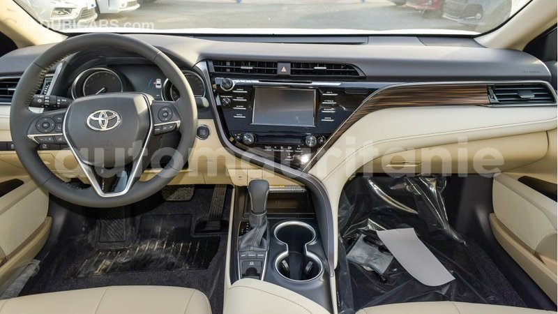 Big with watermark toyota camry adrar import dubai 2945