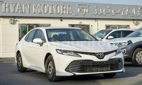 Acheter Import Voiture Toyota Camry Blanc à Import - Dubai, Adrar Acheter Import Voiture Toyota Camry Blanc à Import - Dubai, Adrar