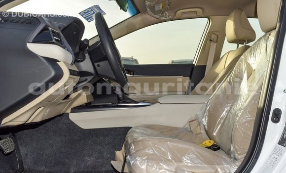 Acheter Import Voiture Toyota Camry Blanc à Import - Dubai, Adrar Acheter Import Voiture Toyota Camry Blanc à Import - Dubai, Adrar