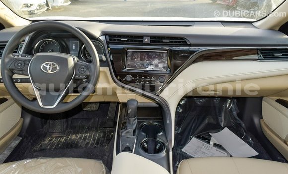 Acheter Import Voiture Toyota Camry Blanc à Import - Dubai, Adrar Acheter Import Voiture Toyota Camry Blanc à Import - Dubai, Adrar