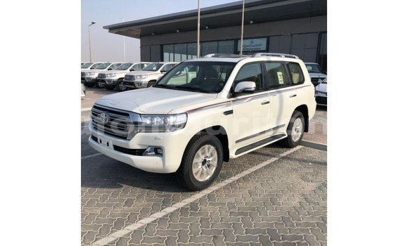 Acheter Import Voiture Toyota Land Cruiser Blanc à Import - Dubai, Adrar Acheter Import Voiture Toyota Land Cruiser Blanc à Import - Dubai, Adrar