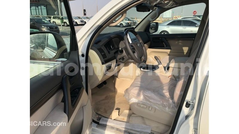 Big with watermark toyota land cruiser adrar import dubai 2959