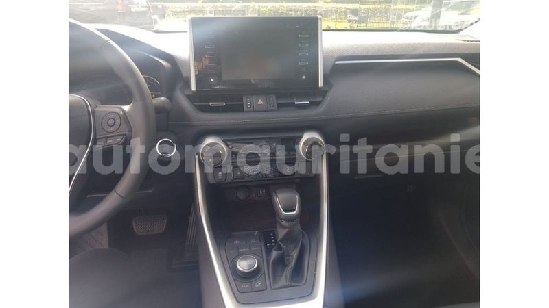 Big with watermark toyota rav4 adrar import dubai 2964