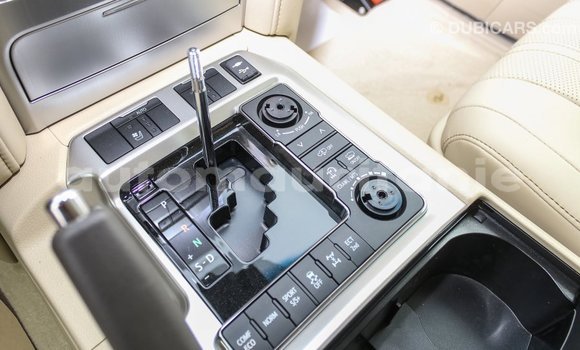 Acheter Import Voiture Toyota Land Cruiser Noir à Import - Dubai, Adrar Acheter Import Voiture Toyota Land Cruiser Noir à Import - Dubai, Adrar