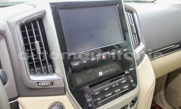 Acheter Import Voiture Toyota Land Cruiser Noir à Import - Dubai, Adrar Acheter Import Voiture Toyota Land Cruiser Noir à Import - Dubai, Adrar