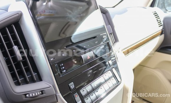 Acheter Import Voiture Toyota Land Cruiser Blanc à Import - Dubai, Adrar Acheter Import Voiture Toyota Land Cruiser Blanc à Import - Dubai, Adrar