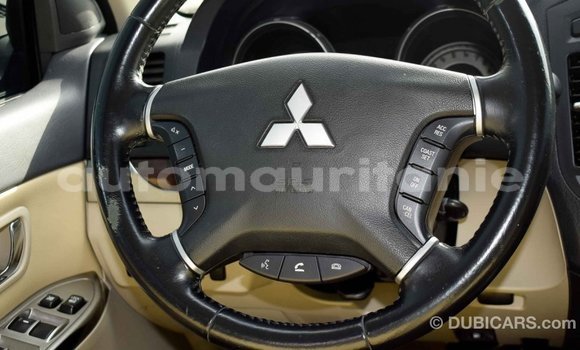 Acheter Import Voiture Mitsubishi Pajero Blanc à Import - Dubai, Adrar