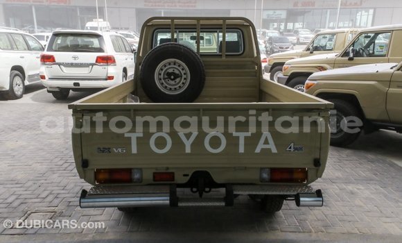 Buy Import Toyota Land Cruiser Beige Car in Import - Dubai in Adrar Buy Import Toyota Land Cruiser Beige Car in Import - Dubai in Adrar