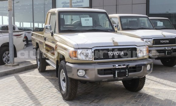Acheter Import Voiture Toyota Land Cruiser Beige à Import - Dubai, Adrar Acheter Import Voiture Toyota Land Cruiser Beige à Import - Dubai, Adrar