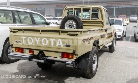 Acheter Import Voiture Toyota Land Cruiser Beige à Import - Dubai, Adrar Acheter Import Voiture Toyota Land Cruiser Beige à Import - Dubai, Adrar