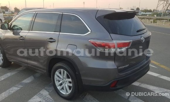 Acheter Import Voiture Toyota Highlander Autre à Import - Dubai, Adrar Acheter Import Voiture Toyota Highlander Autre à Import - Dubai, Adrar