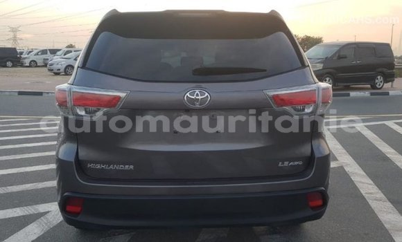 Acheter Import Voiture Toyota Highlander Autre à Import - Dubai, Adrar Acheter Import Voiture Toyota Highlander Autre à Import - Dubai, Adrar