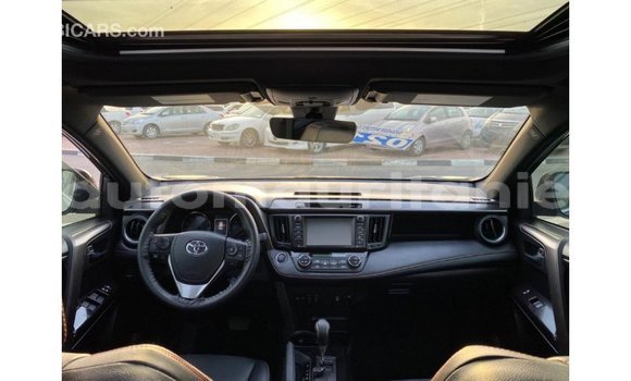 Acheter Import Utilitaire Toyota HiAce Autre à Import - Dubai, Adrar Acheter Import Utilitaire Toyota HiAce Autre à Import - Dubai, Adrar