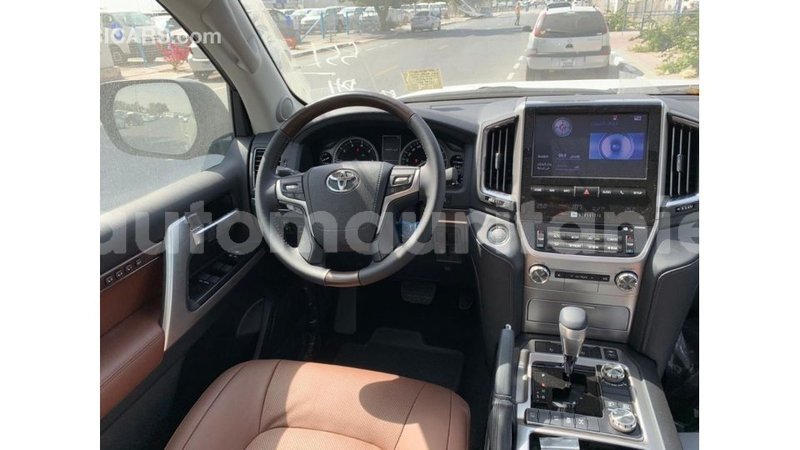 Big with watermark toyota land cruiser adrar import dubai 2987