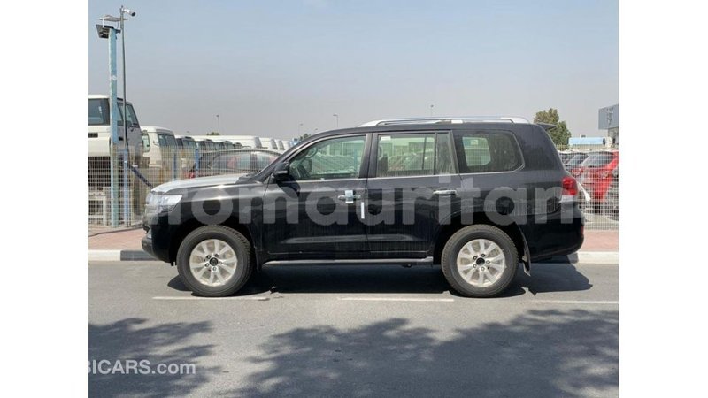 Big with watermark toyota land cruiser adrar import dubai 2987