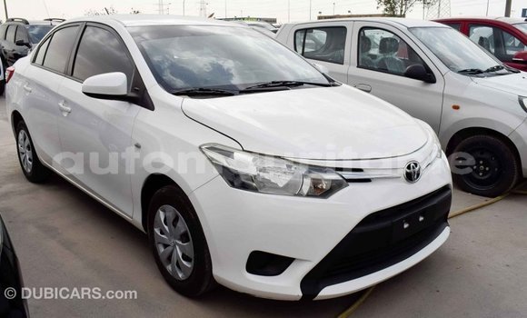 Acheter Import Voiture Toyota Yaris Blanc à Import - Dubai, Adrar Acheter Import Voiture Toyota Yaris Blanc à Import - Dubai, Adrar