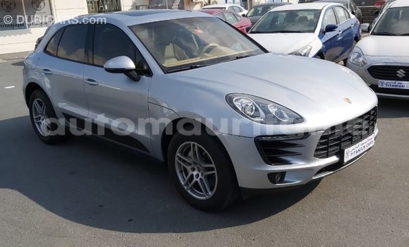 Buy Import Porsche Macan Other Car in Import - Dubai in Adrar Buy Import Porsche Macan Other Car in Import - Dubai in Adrar