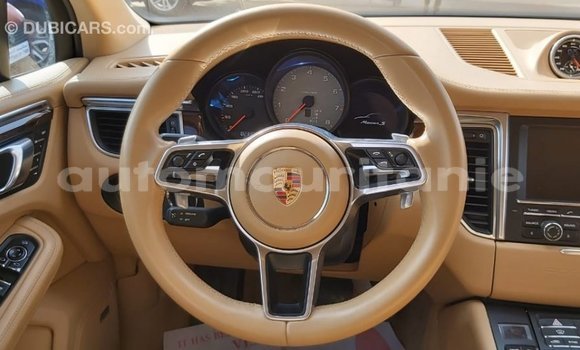 Buy Import Porsche Macan Other Car in Import - Dubai in Adrar Buy Import Porsche Macan Other Car in Import - Dubai in Adrar
