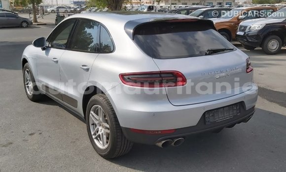 Buy Import Porsche Macan Other Car in Import - Dubai in Adrar Buy Import Porsche Macan Other Car in Import - Dubai in Adrar