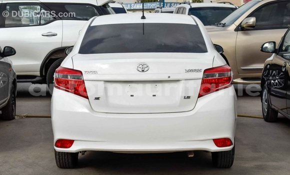 Acheter Import Voiture Toyota Yaris Blanc à Import - Dubai, Adrar Acheter Import Voiture Toyota Yaris Blanc à Import - Dubai, Adrar