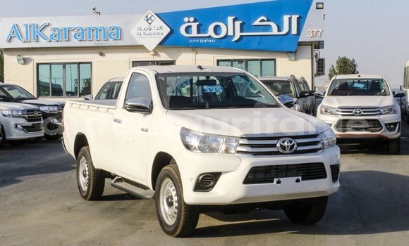 Acheter Import Voiture Toyota Hilux Blanc à Import - Dubai, Adrar Acheter Import Voiture Toyota Hilux Blanc à Import - Dubai, Adrar