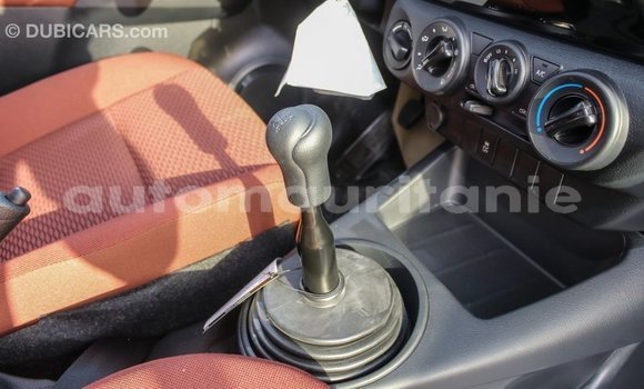 Acheter Import Voiture Toyota Hilux Blanc à Import - Dubai, Adrar Acheter Import Voiture Toyota Hilux Blanc à Import - Dubai, Adrar