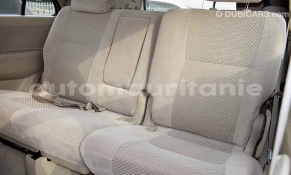 Acheter Import Voiture Toyota Fortuner Blanc à Import - Dubai, Adrar Acheter Import Voiture Toyota Fortuner Blanc à Import - Dubai, Adrar