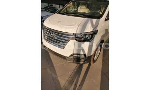 Buy Import Hyundai Accent White Car in Import - Dubai in Adrar Buy Import Hyundai Accent White Car in Import - Dubai in Adrar