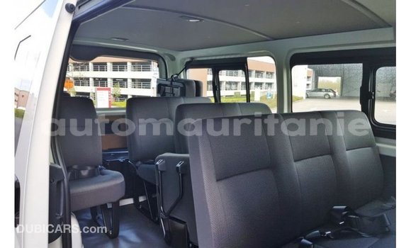 Acheter Import Voiture Toyota Hiace Blanc à Import - Dubai, Adrar Acheter Import Voiture Toyota Hiace Blanc à Import - Dubai, Adrar